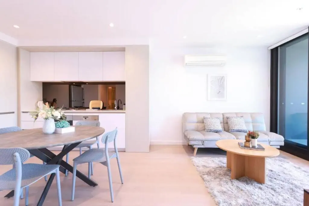 Image 4 of 13D Central, city view, near Yara with Free Parking, TramStop