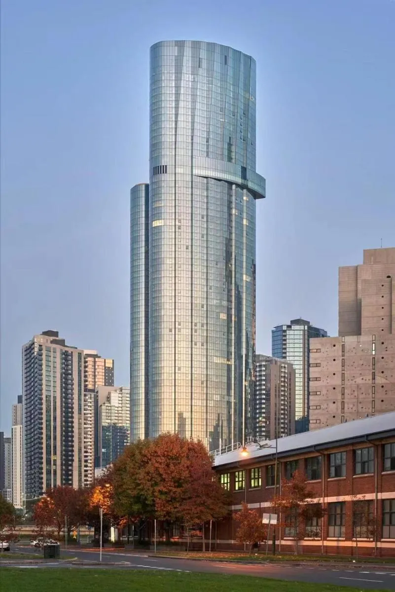 Image 5 of 1 BRM, Southbank, King Bed, Lvl 37