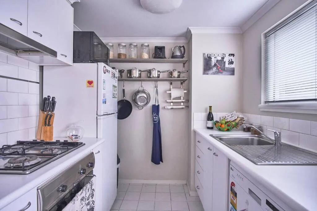 Image 4 of 1BR eco apartment with tennis court and carpark