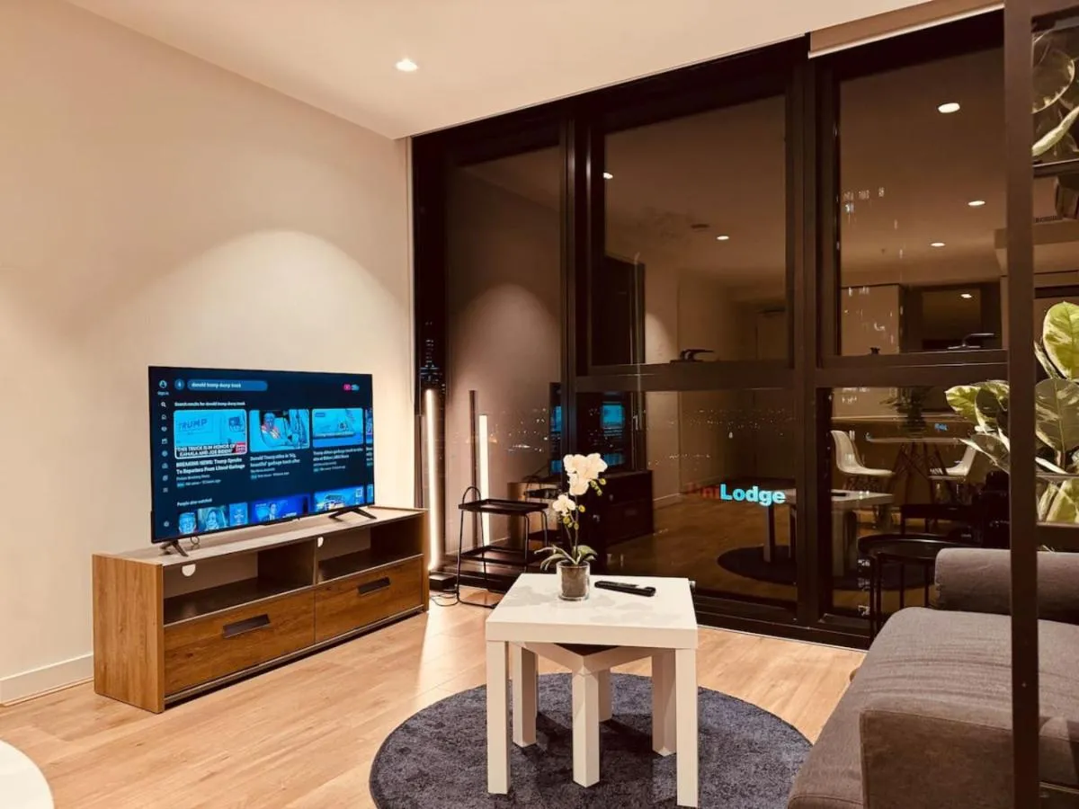 Image 4 of 1bed apartment at EQ Tower