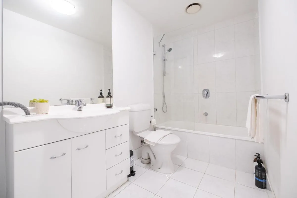 Image 2 of 24th Floor Beauty 2br Southbankpoolgymparking