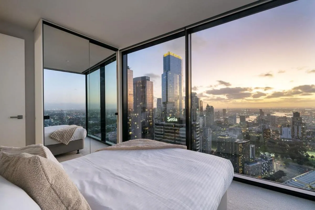 Image 1 of 2BR Apartment, Panoramic 180 Degrees Views on 52nd Floor