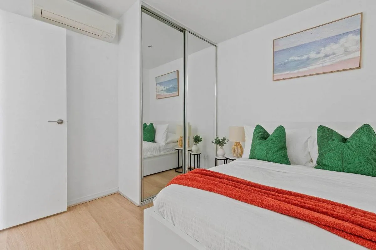 Image 1 of 2BR Apt Next to Melbourne Central with City Views