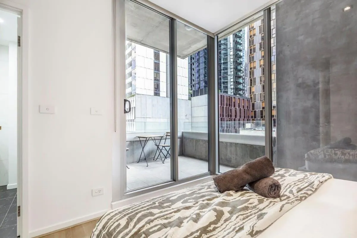Image 6 of 2-Bedroom Apartment in Melbourne City with carpark