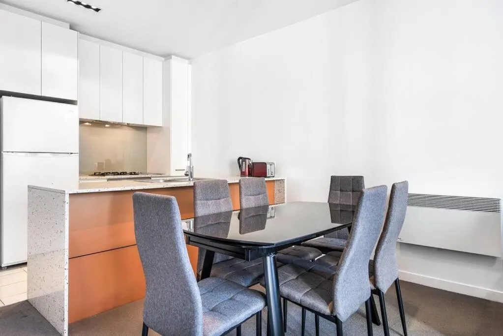 Image 4 of 2Br 2Ba CBD Retreat-Best Location – 1 car space