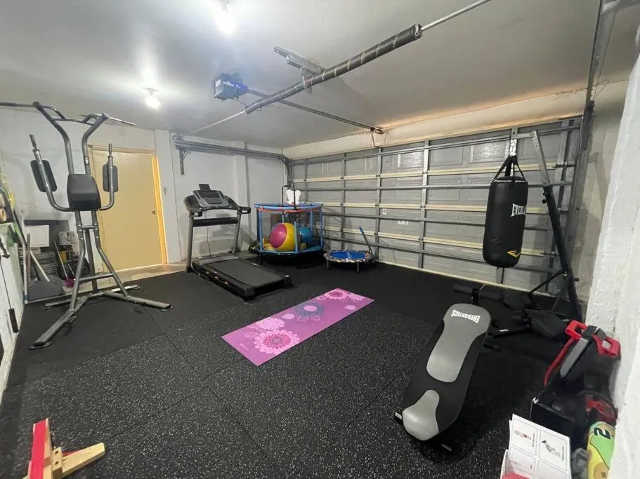 Image 4 of 3BR Artistic Home, Netflix, Gym, Camberwell market. Taste The True Melbourne
