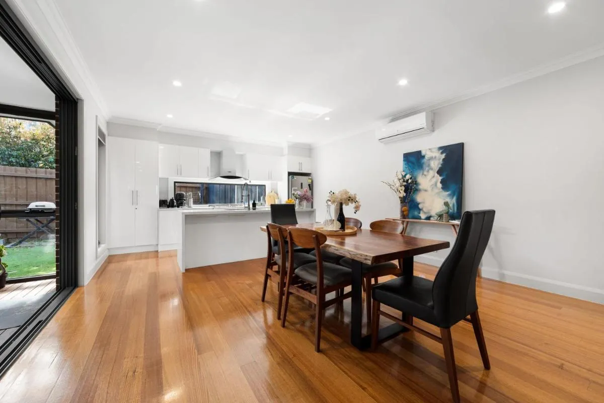 Image 2 of 3BR Boxhill Elegant House