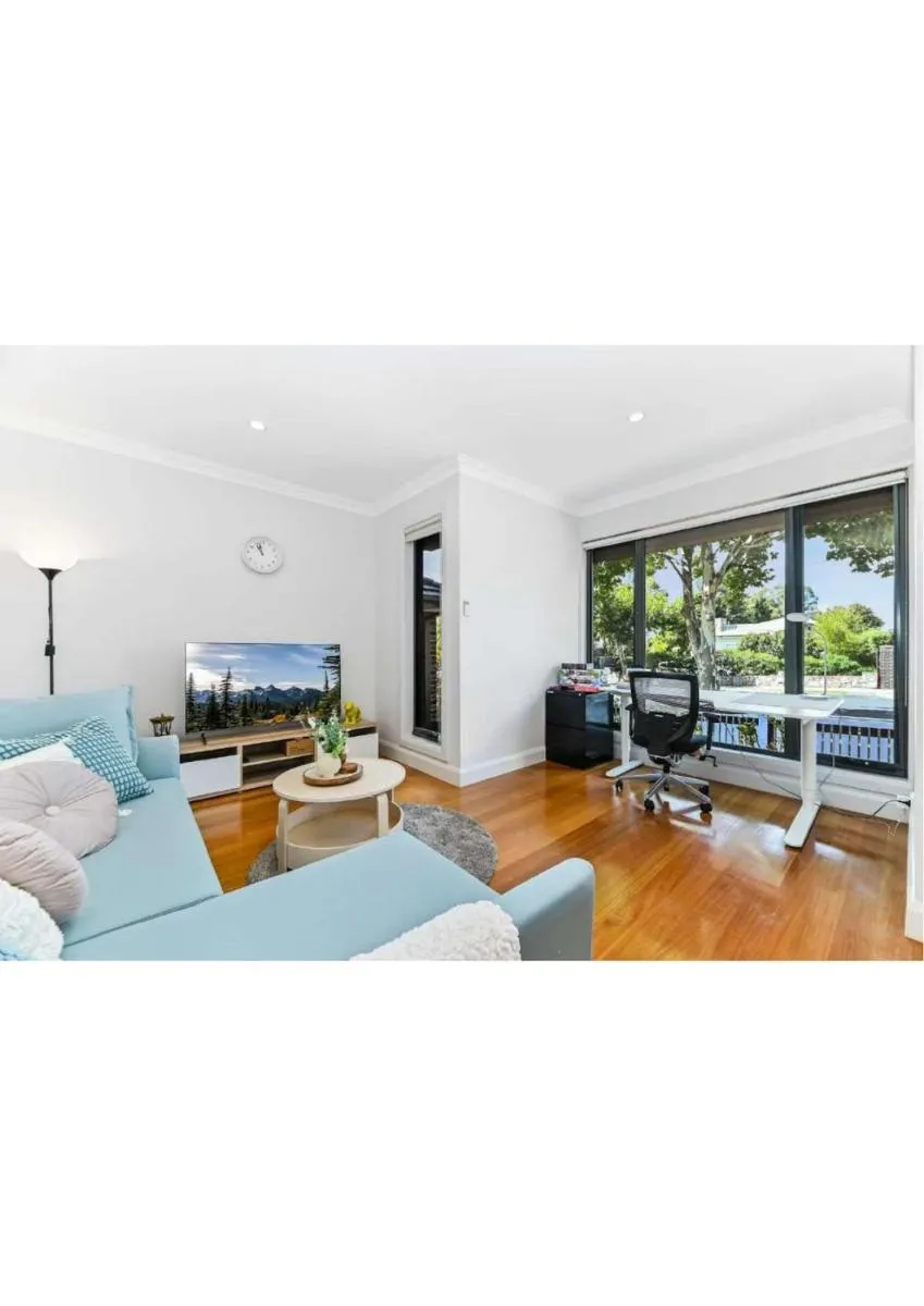 Image 3 of 3BR Boxhill Elegant House