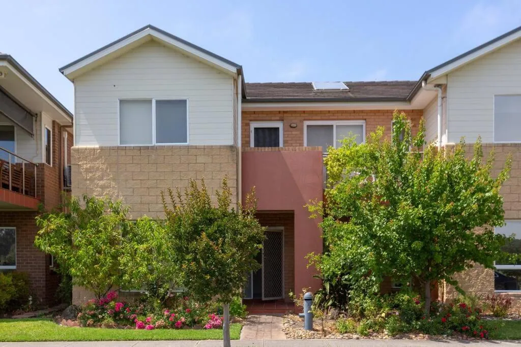 Image of 3 bedroom Townhouse In Bonbeach VIC
