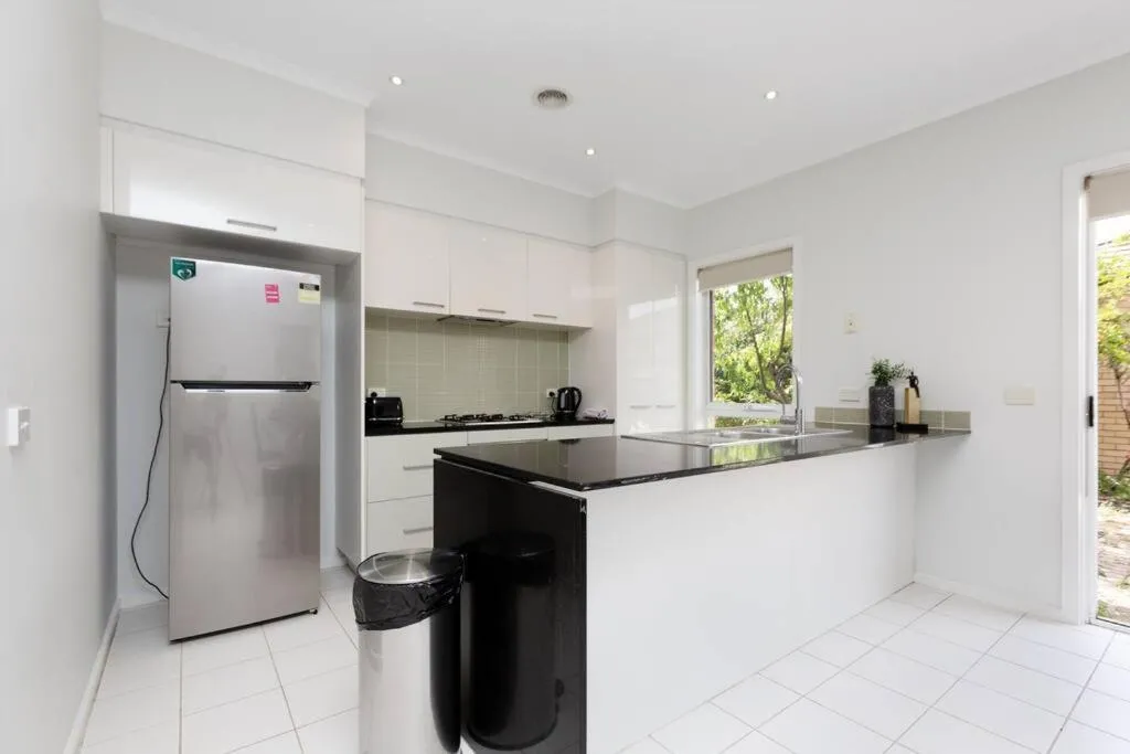 Image 3 of 3 bedroom Townhouse In Bonbeach VIC