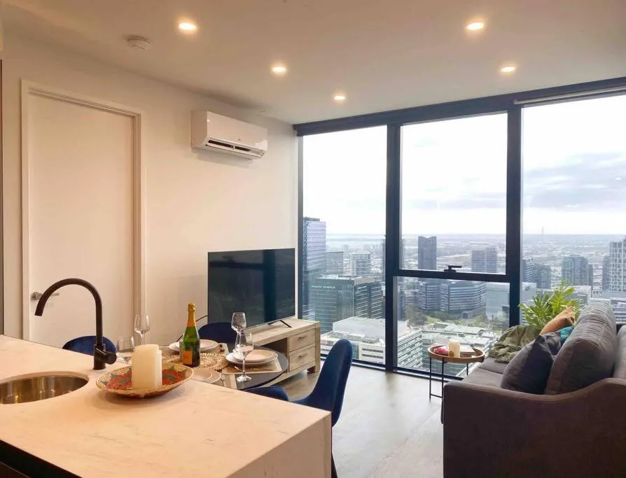Image 4 of 41st Floor! Premier 2B2B SkyStay@Southern Cross