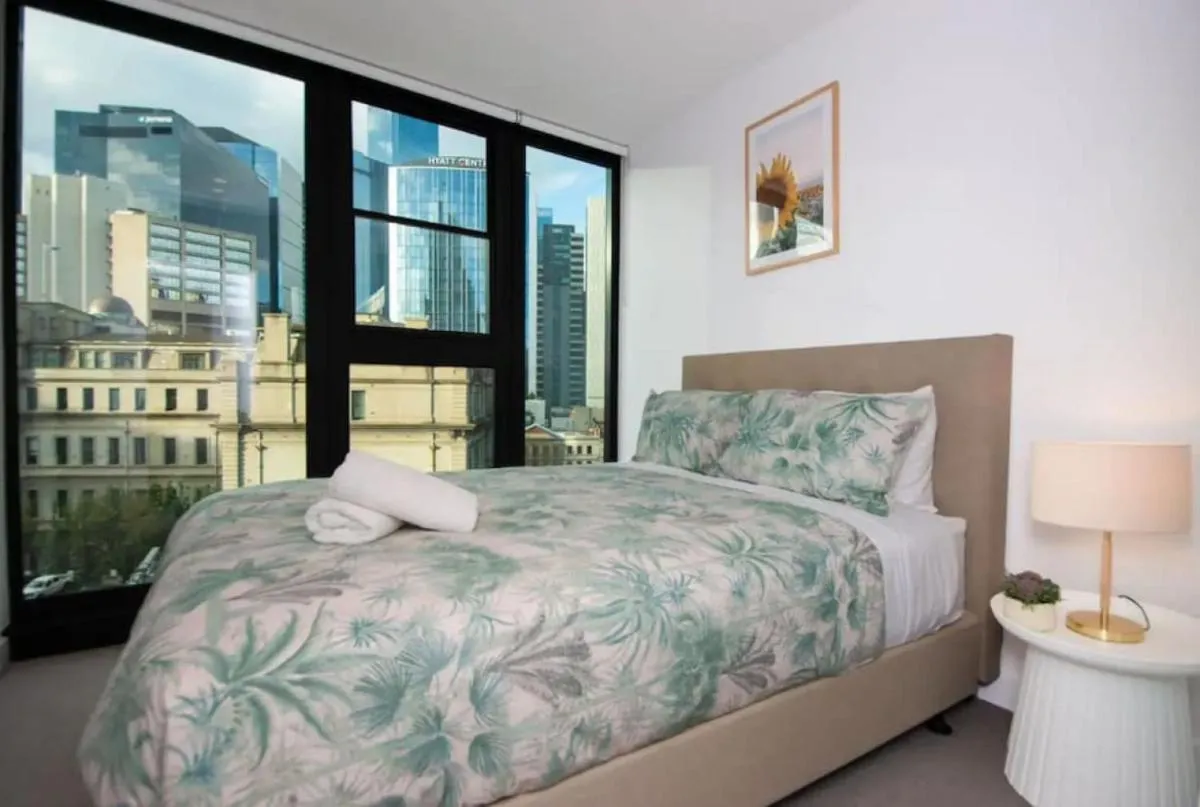 Image 1 of 42D Stylish 2BR Apt wCity view nr Yarra River Crown