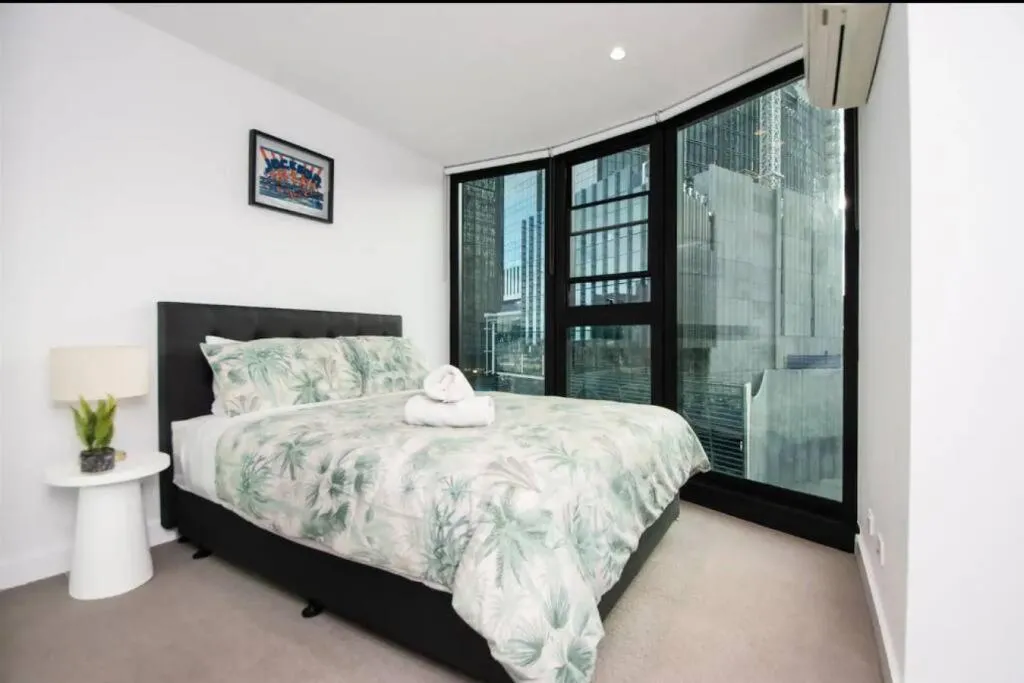 Image of 42D Stylish 2BR Apt wCity view nr Yarra River Crown