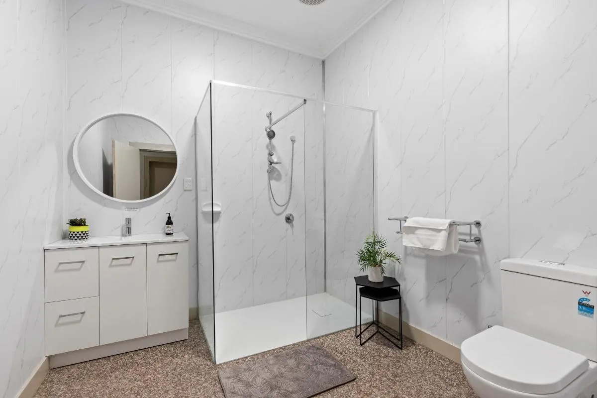 Image 2 of 5 Bdrms Loemans Lodge – Close to Calder Park, Melb Airport
