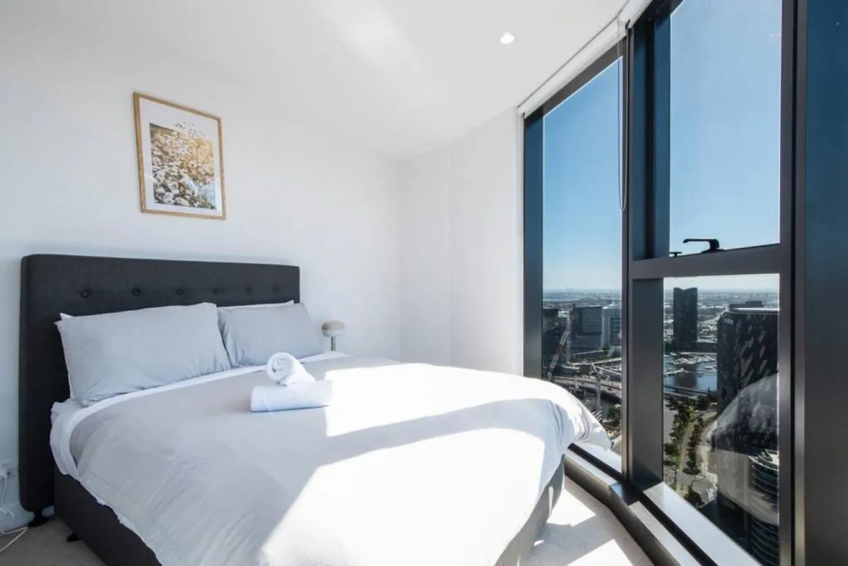 Image 1 of 811D High rise 2BR Apt with City view Free parking