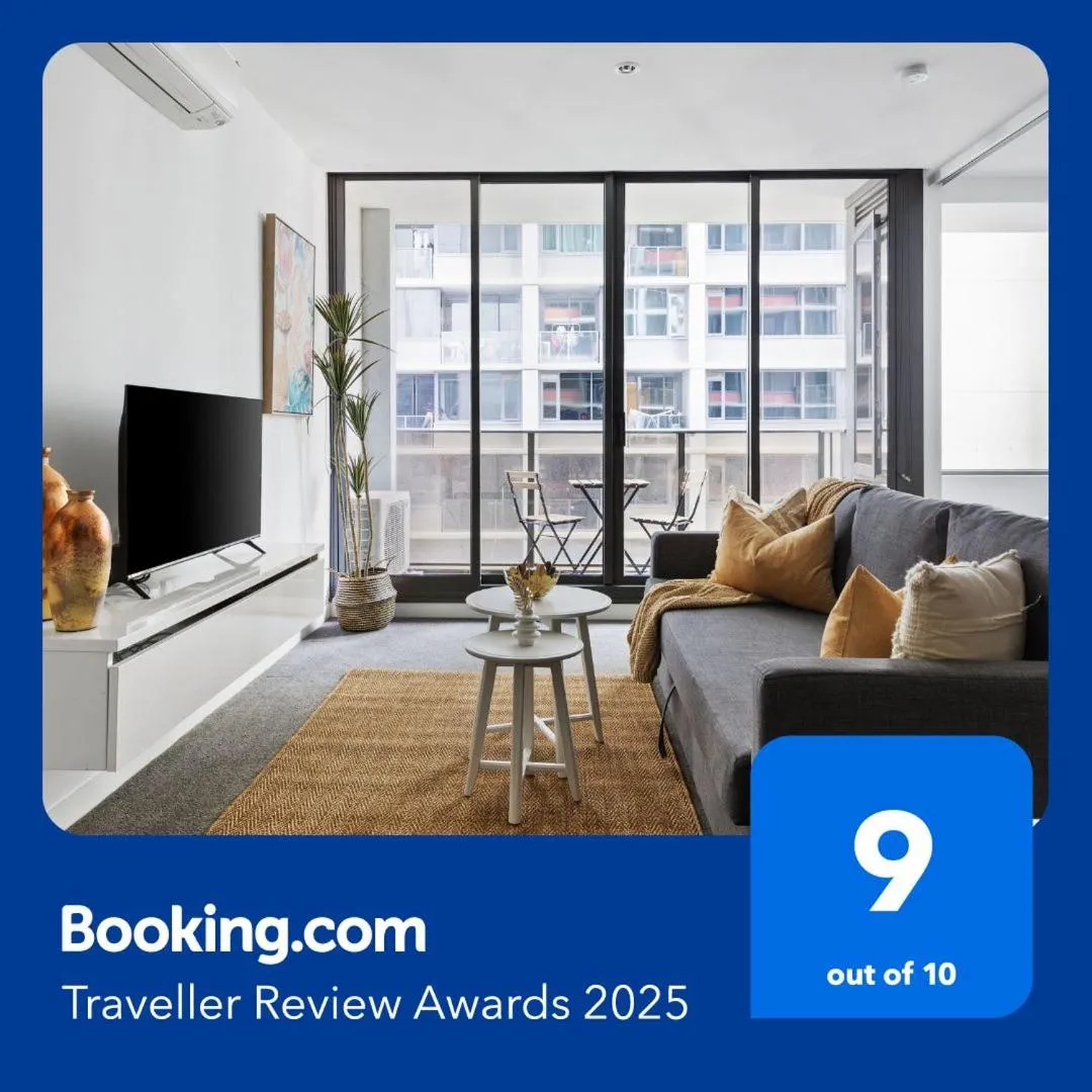 Image 3 of A Chic 2BR Apt Near Southern Cross, with Secure Parking