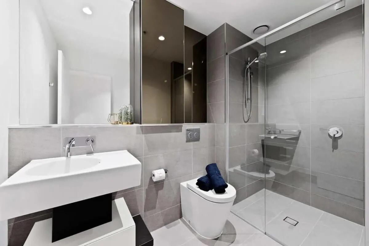 Image 2 of A Comfy Apt Next to Southern Cross FREE Parking