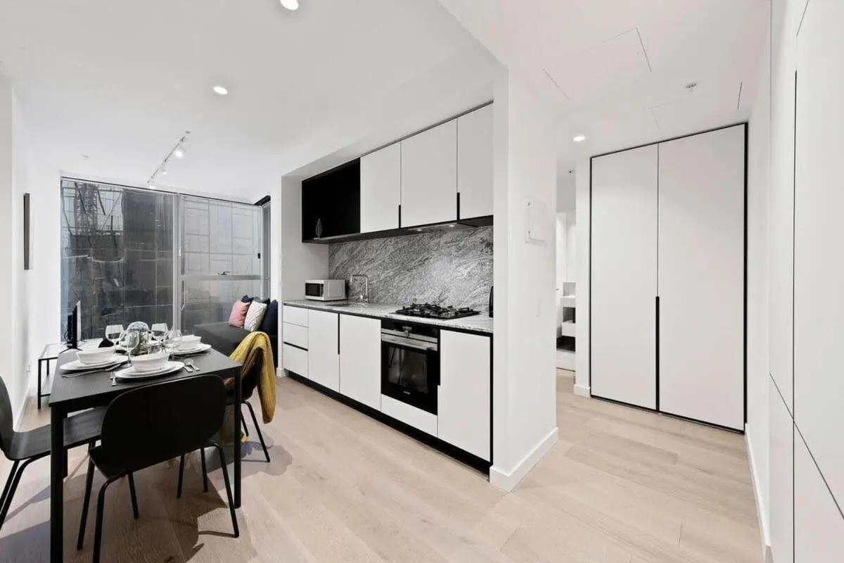 Image 4 of A Comfy Apt Next to Southern Cross FREE Parking