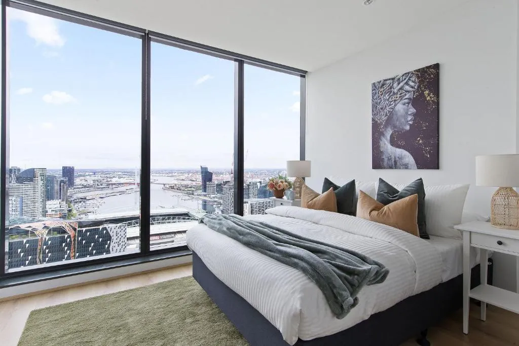 Image of A Cozy 2BR Apt with Harbour Views FREE Parking