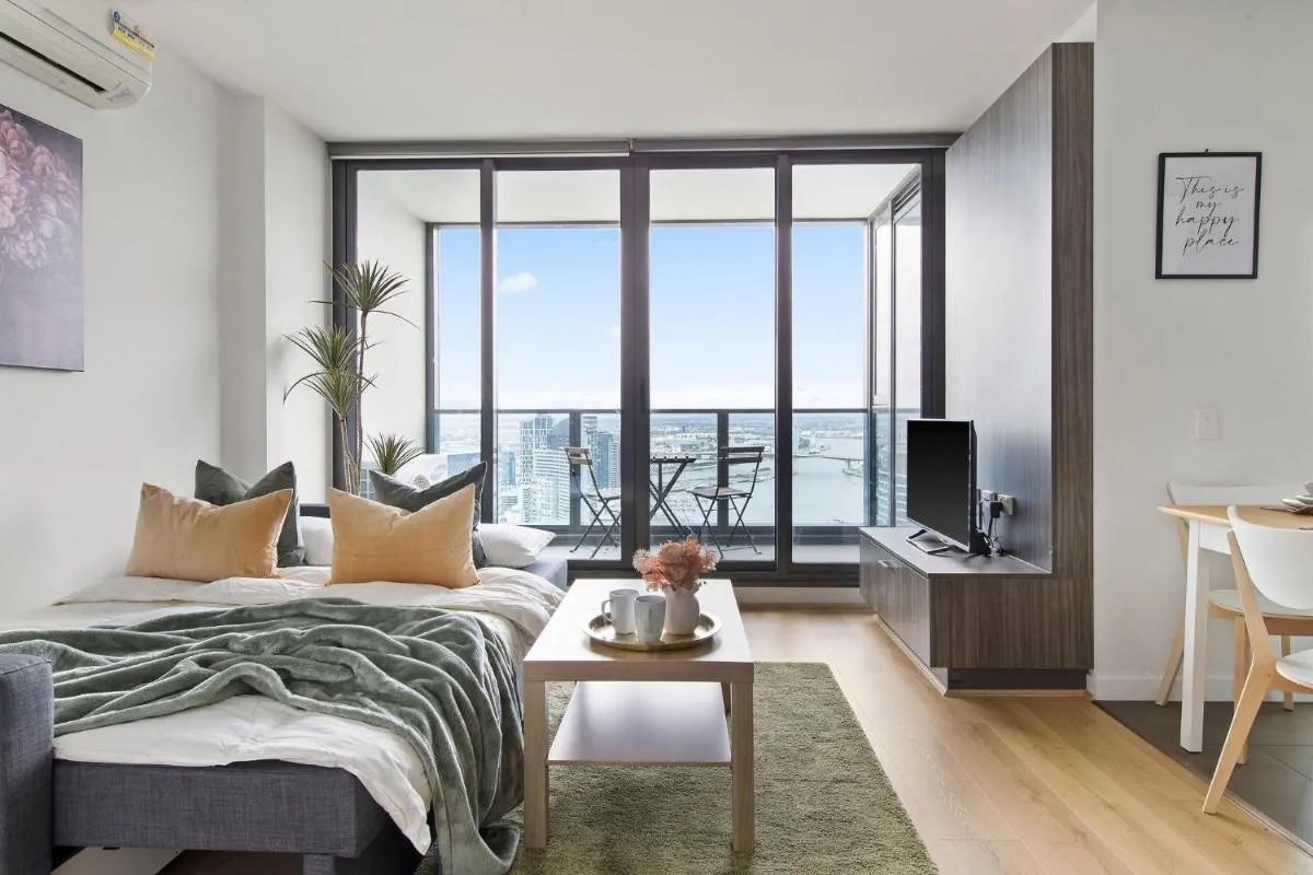 Image 1 of A Cozy 2BR Apt with Harbour Views FREE Parking