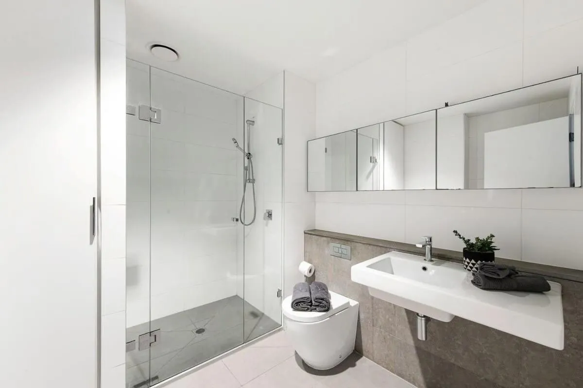 Image 2 of A Stylish Apt for 4 Near Queen Victoria Market