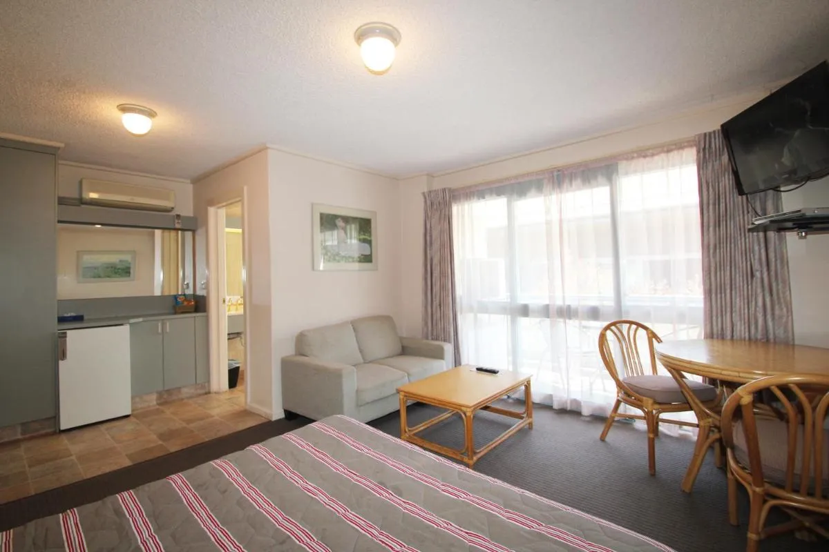 Image 3 of Beaumaris Bay Motel