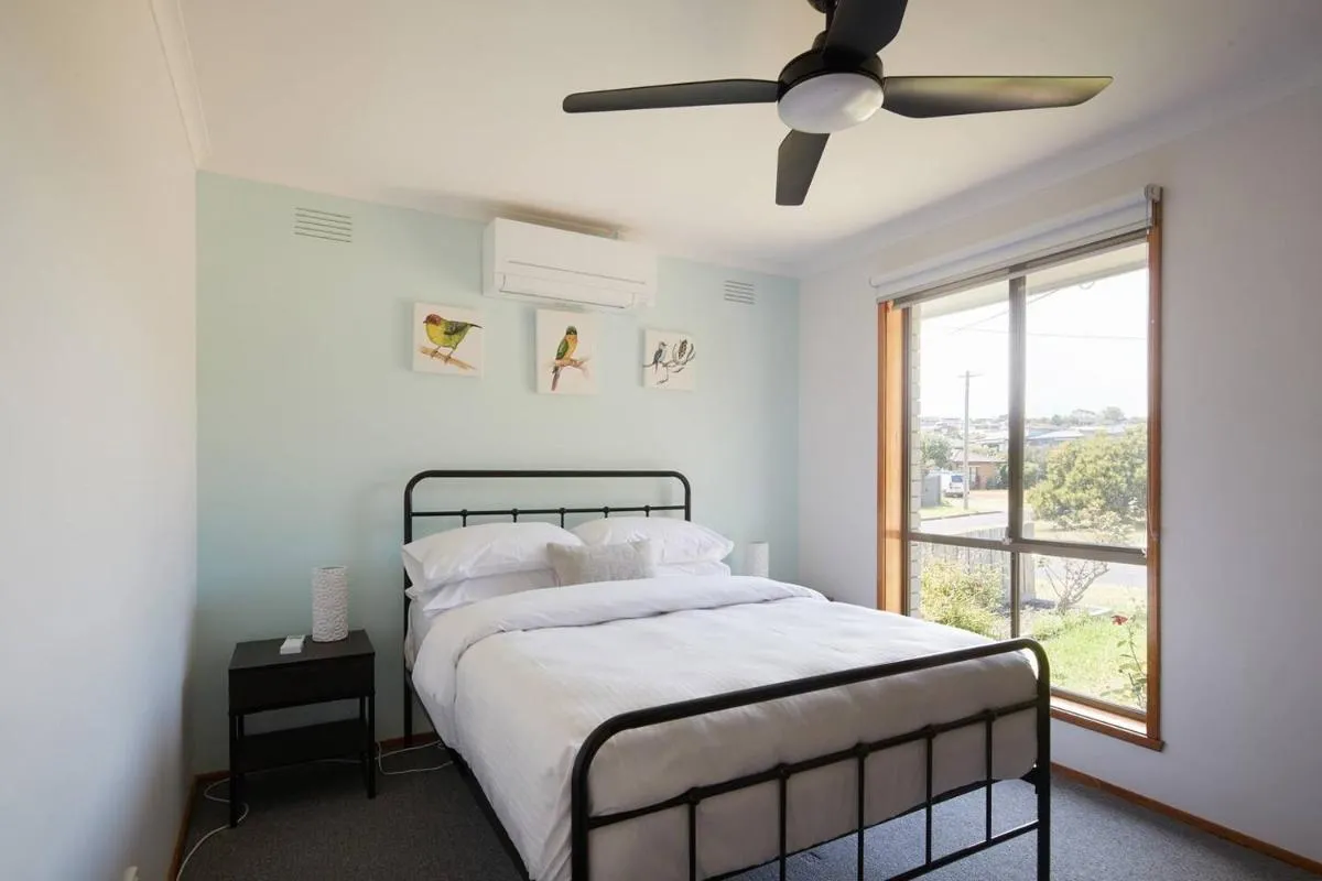 Image 1 of Bellarine Bungalow – Bay Breezes & Wineries Galore