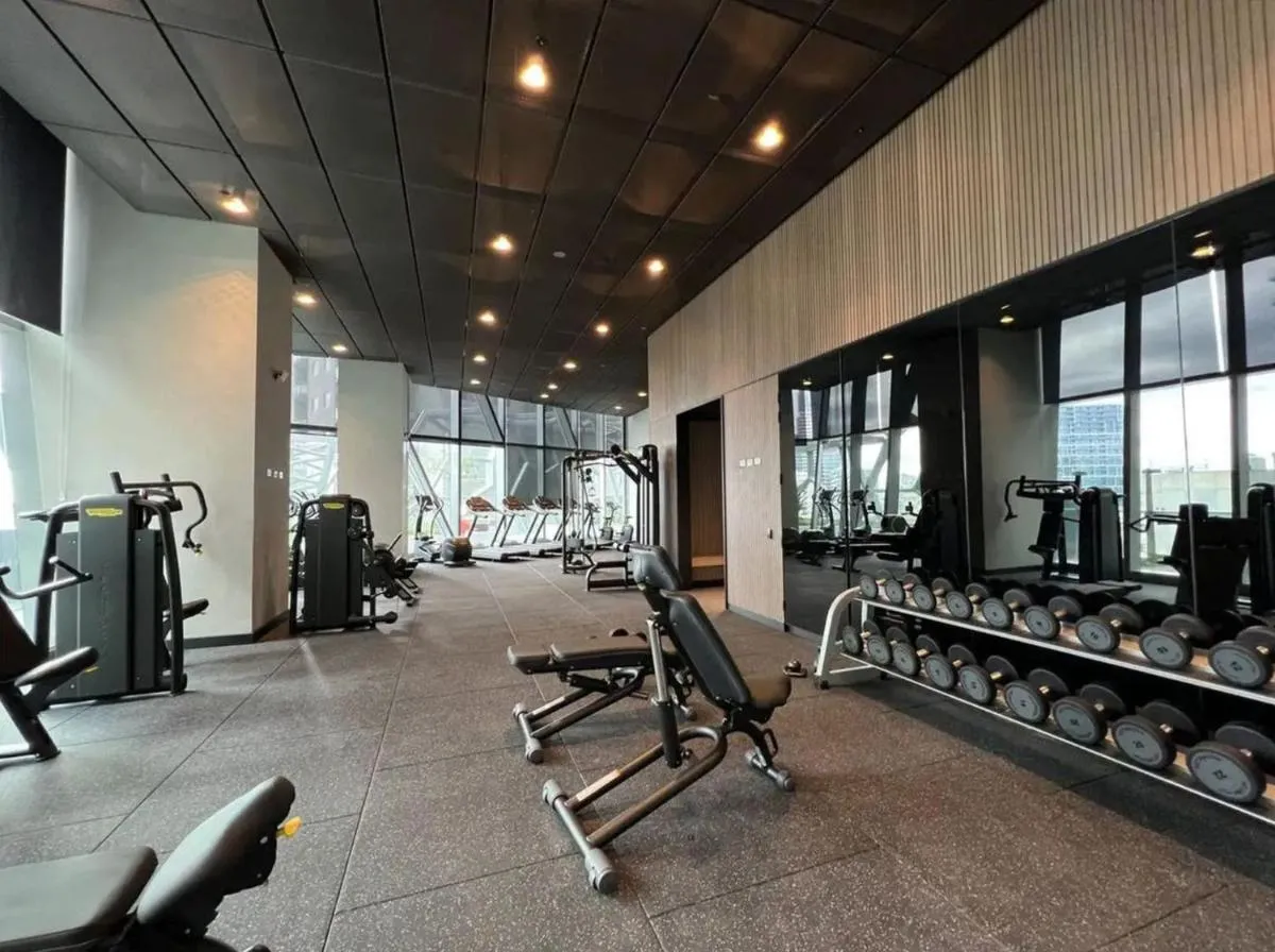 Image 5 of Best CBD Location with Stunning City and Bay Views