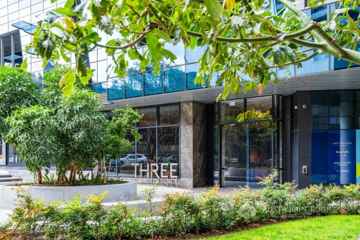 Image 6 of Best CBD Location with Stunning City and Bay Views