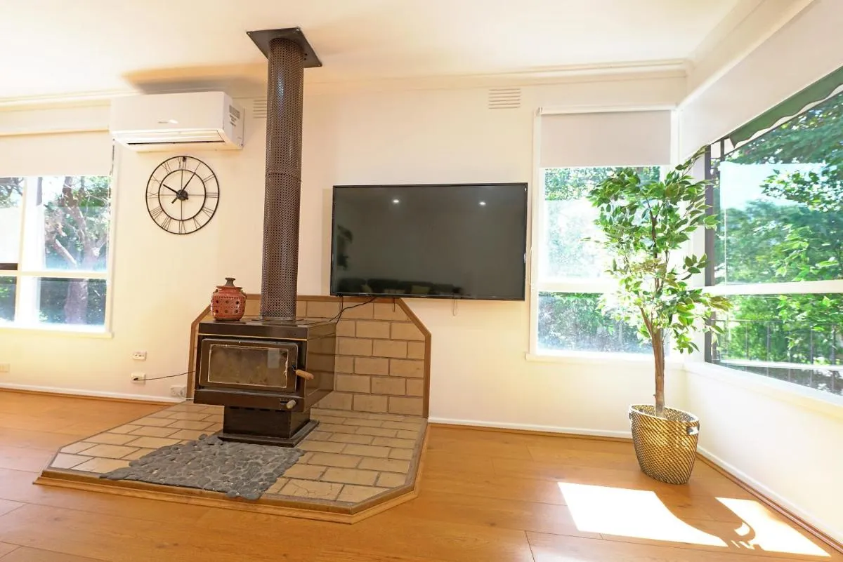 Image 4 of Best Location Entire House Staycation Parkland Surrounding