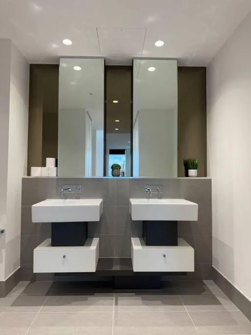 Image 3 of Best view luxury apartment