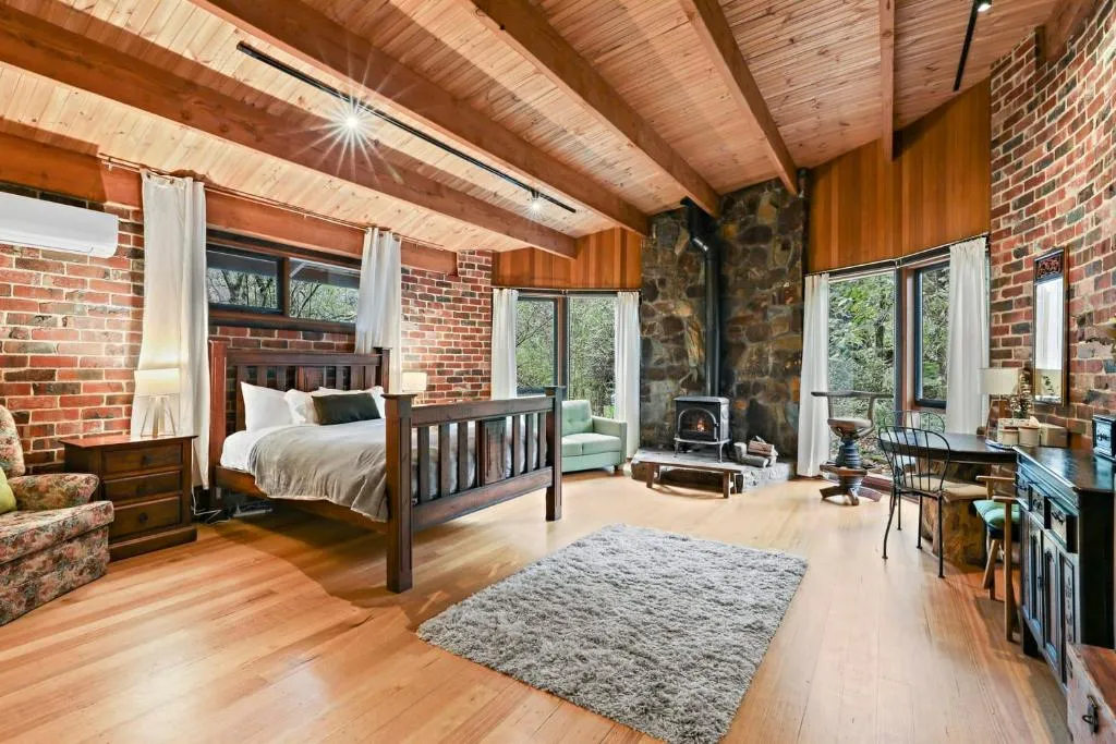Image of Birch Suite – Rocky Creek Art Garden