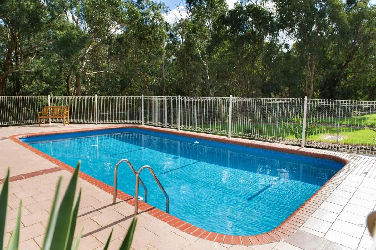 Image 3 of Box Hill Motel