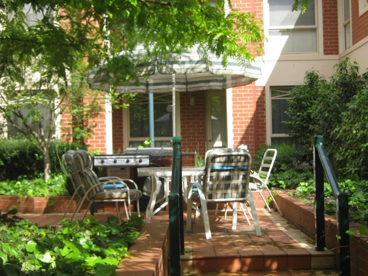Image 5 of Box Hill Studio Apartment 2