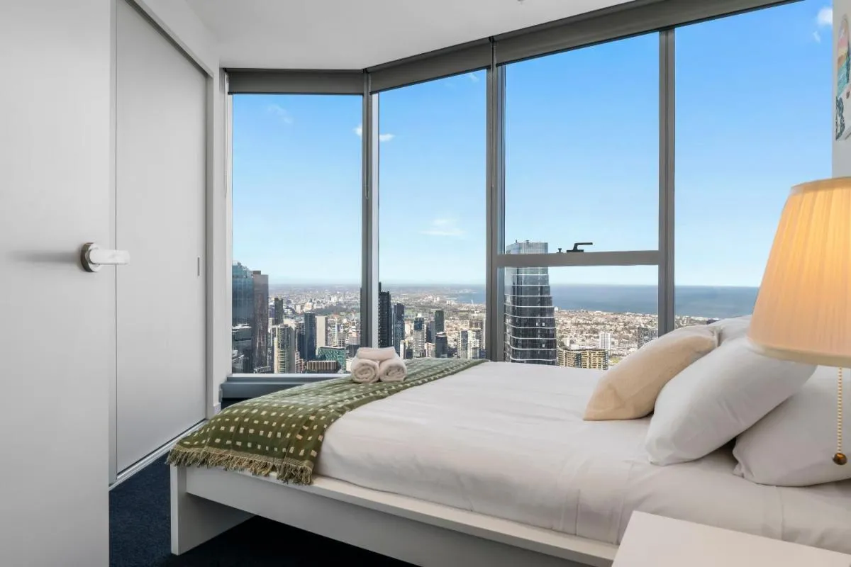 Image 1 of Breathtaking City and Bay Views Apt Best Location