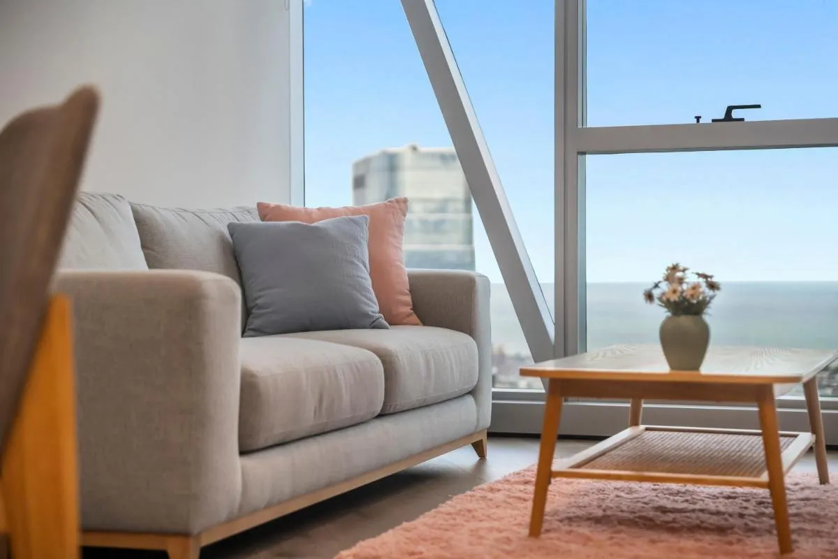 Image 6 of Breathtaking City and Bay Views Apt Best Location