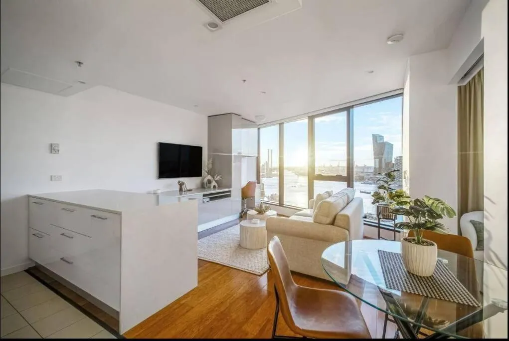 Image 4 of Breathtaking Harbour Views
