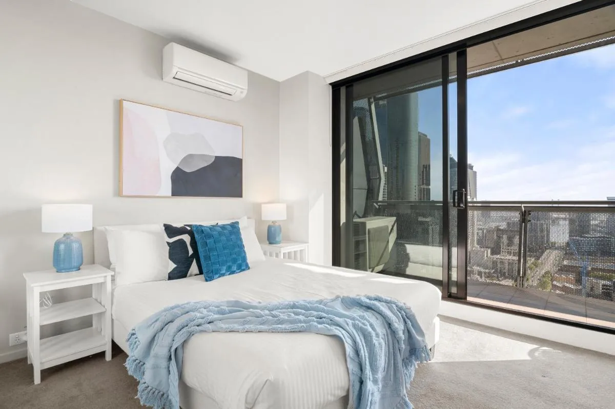 Image 5 of Breathtaking Views at Spacious Apartment in Melbourne CBD with Gym