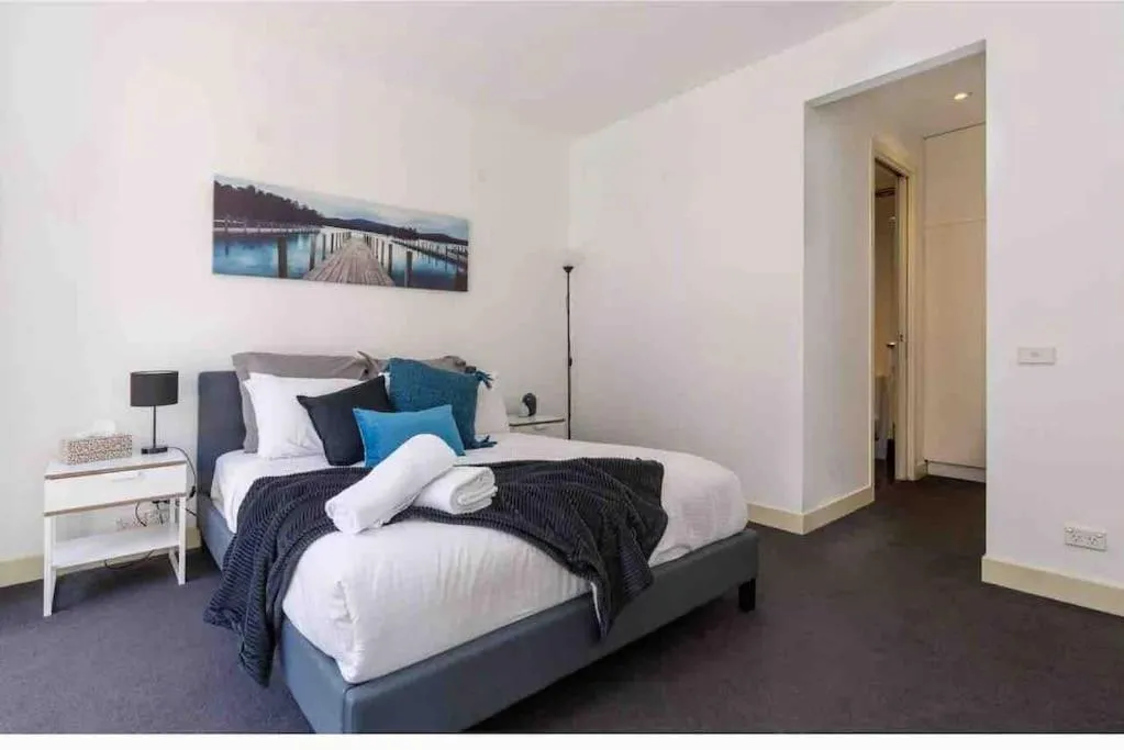 Image 1 of Bright City Views Melbourne Central Penthouse on Collins