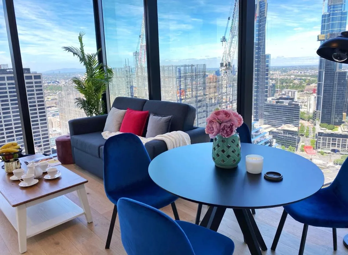 Image 3 of CBD Fabulous View 2BR high in the sky on Collins