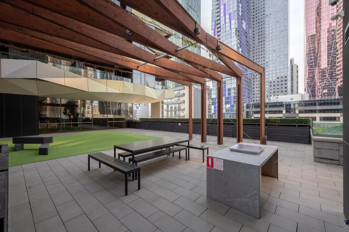 Image 6 of CBD Park Views Retreat with free parking – up to 4 pax