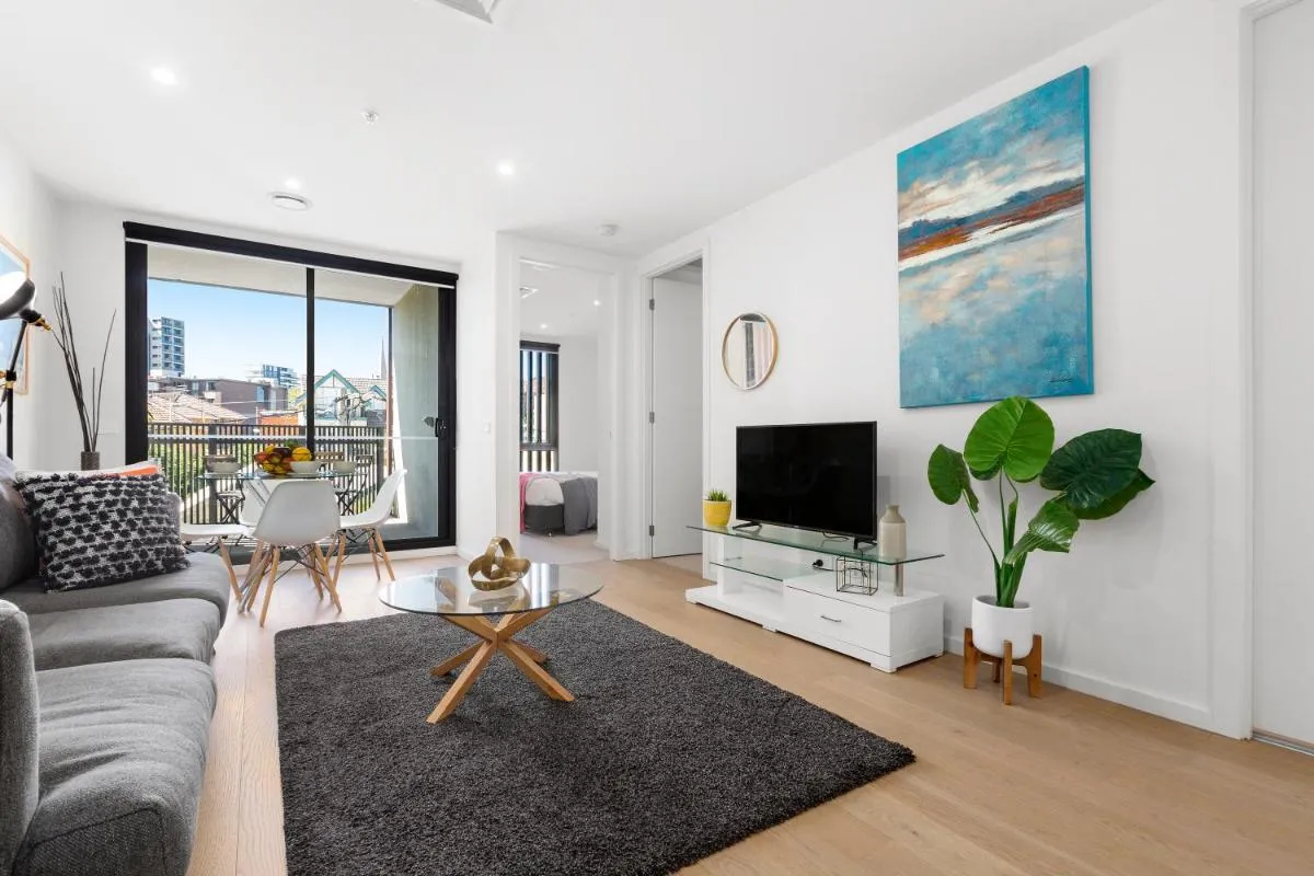 Image 6 of COMPLETE HOST Park View St Kilda