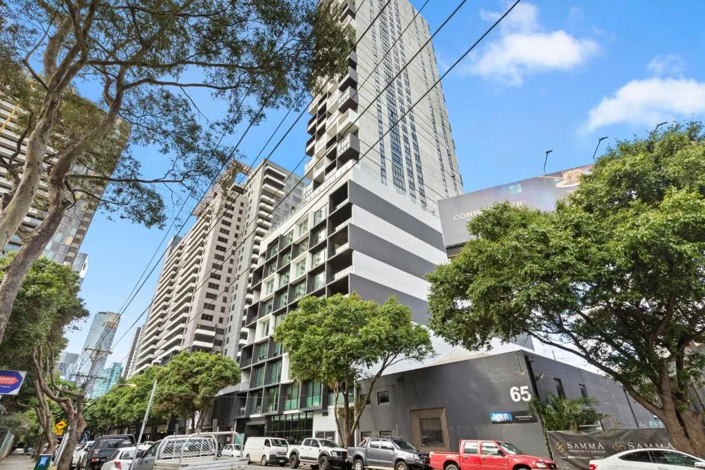 Image of COMPLETE HOST The International Southbank