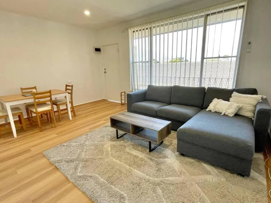 Image 1 of Central Apartment near Dandenong Hospital & Market