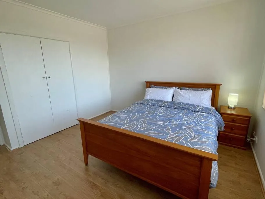 Image 4 of Central Apartment near Dandenong Hospital & Market