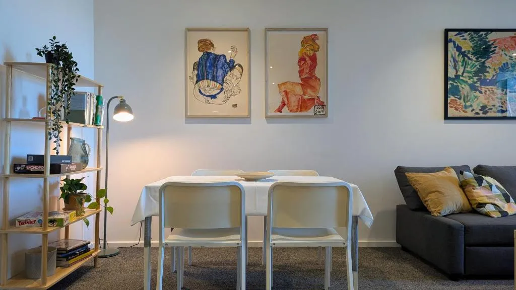 Image of Central CBD apartment with free onsite parking