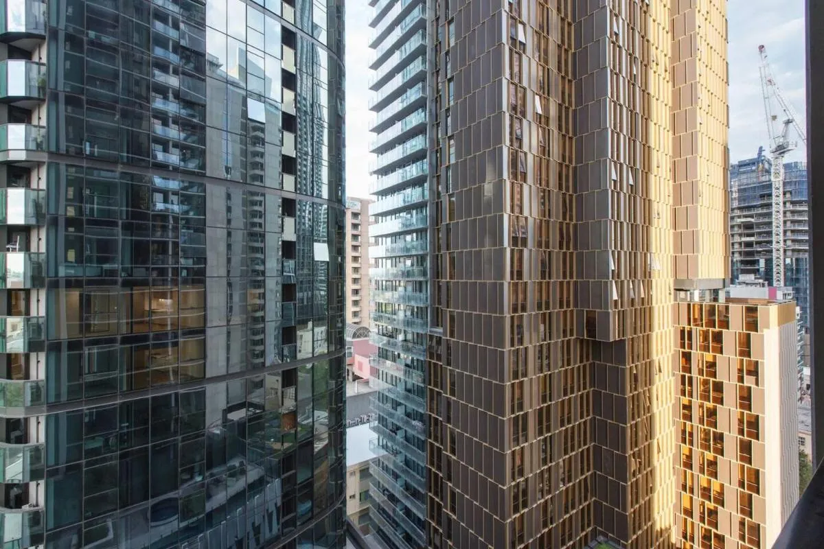 Image 5 of Central Sleek City Living close to Everything