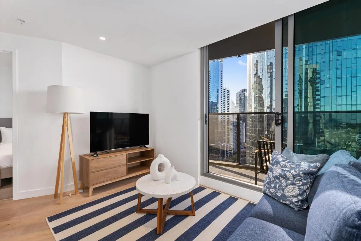 Image 4 of Central Southbank 2BR w Stunning Views and Balcony