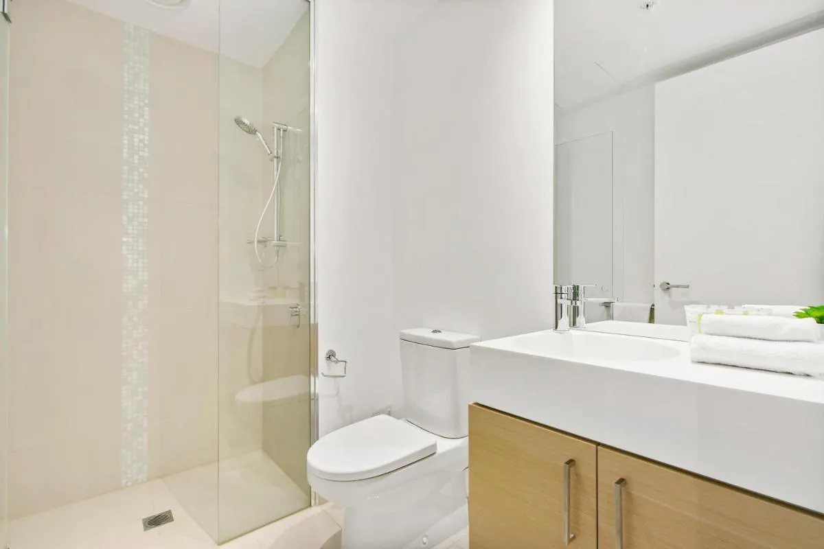 Image 2 of Central Southbank Apt w Stunning City Views & Pool