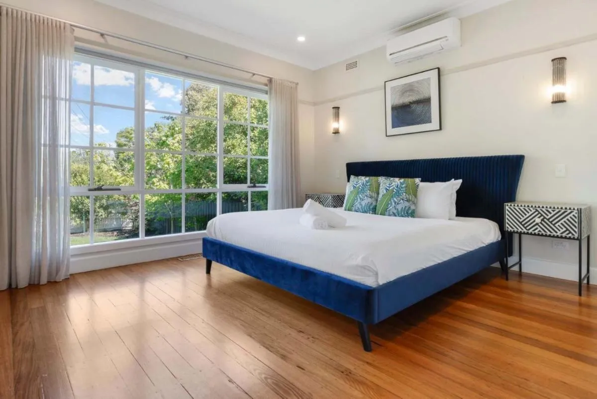Image 1 of Charming Family Retreat in Ringwood